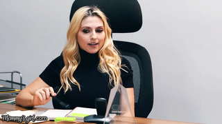 Fingering Break At The Office