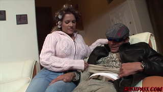 Big Bouncing Tits na Wapanda Ramon KWA MILF Jordan