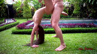 ���ਾਲਜ ਨੌਜਵਾਨ ਪ੍ਰਾਪਤ ਕਰਦਾ ਹੈ, ਖੋਤੇ ਨੂੰ ਮੂੰਹ ਦੀ ਚੁਦਾਈ