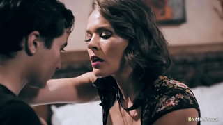 Қорқынышты Жас Көршісі Қалайды Трахнуть Ыстық Милфу Крисси Линн Көрші