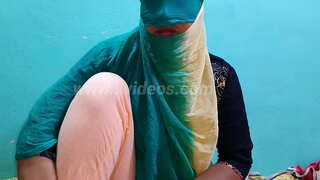 Bəhs qız-верджин sərt трахнул oğlan aydın səs hindi darty talk