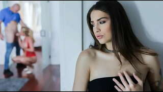 Milf चुपके मा उनको केटी गरेको BF