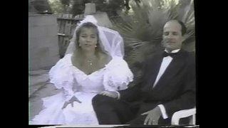 ͔�랑스 소녀는 흰색 웨딩 드레스를 입고있는 동안 좆됩니다