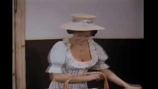 1976 ግምገማዎች በይፋ JANINE