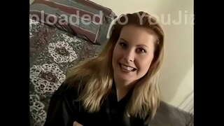 Волосатая pussy наездницы yaxınlığında