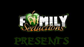 üvey Anne oğlunu sikiyor