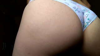 Bungahaken saka cd aktif ing dheweke kathok