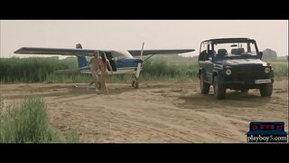 &#039;S e SPANISH babe flies an adhbrann agus fucks