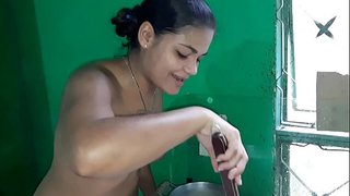 Seo a Chreidiúint go léir ar fud an naked chócaireacht agus ag tabhairt cuireadh do gach duine a ithe, ach tá sé a bheith l &#039; &amp;nbsp; is comhionann le sé