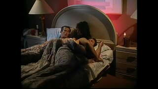 Hai gái cô gái với bộ ngực lớn dâm trong 69, trong khi một trong họ bị phá bởi một dude